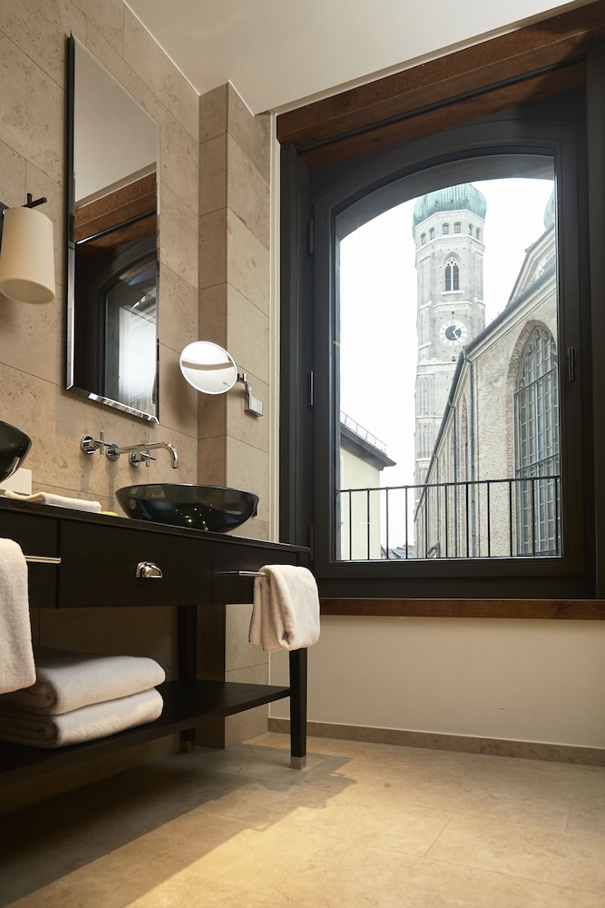 DO & CO Hotel München - Photo 69