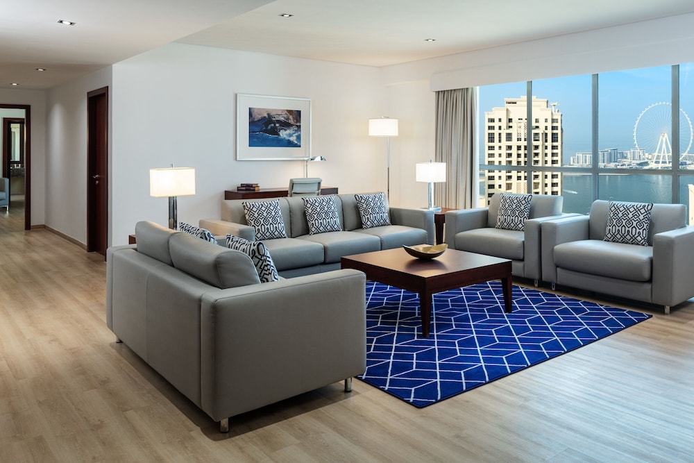 Suite, 4 Bedrooms, Balcony