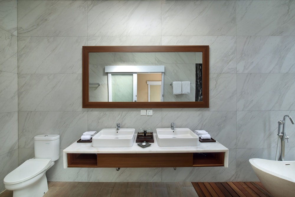 1 Bedroom with Private Pool Villa - Photo 3