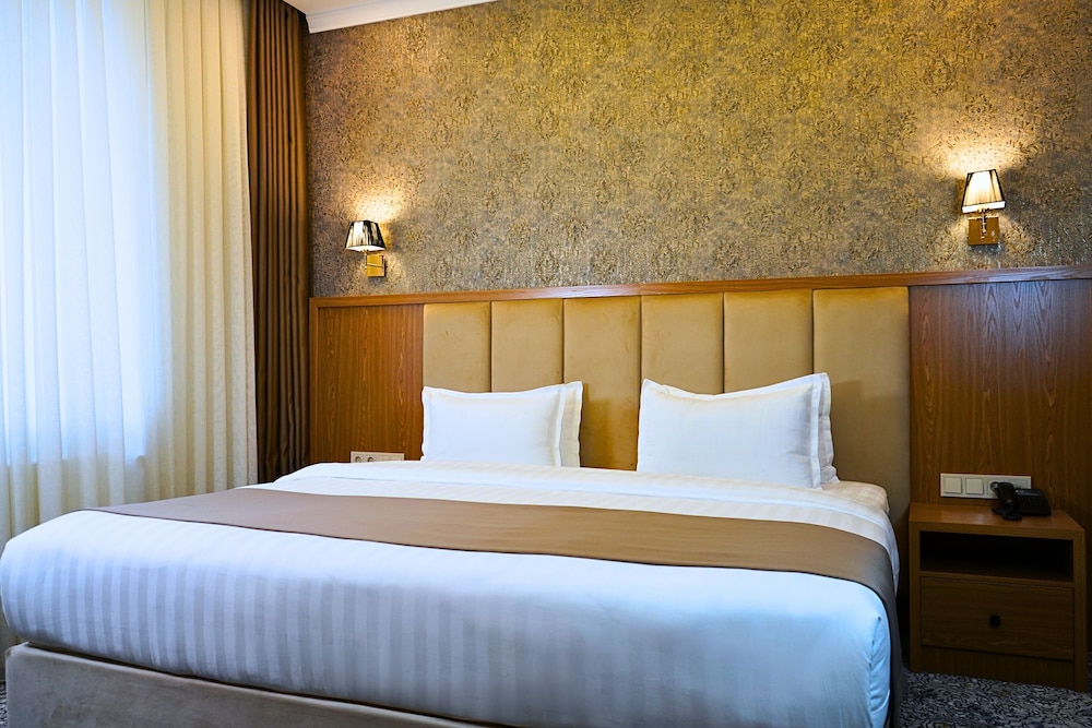 Superior Double or Twin Room, City View