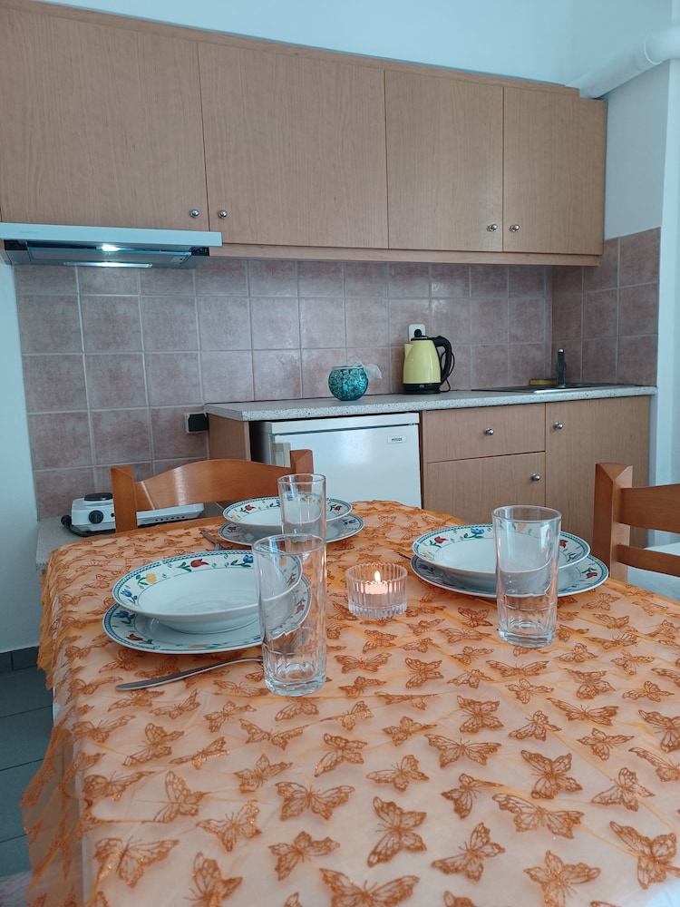 Economy Apartment photo 2