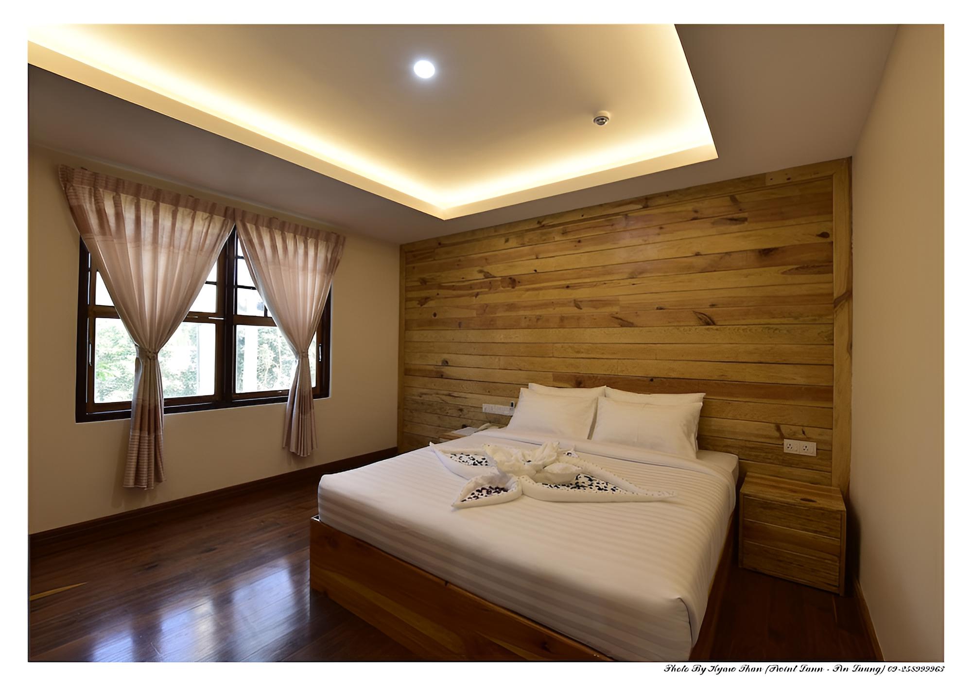 Deluxe Suite, 1 King Bed, Non Smoking