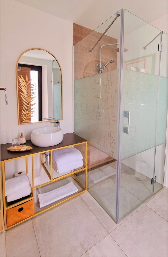 Standard Room - Photo 7
