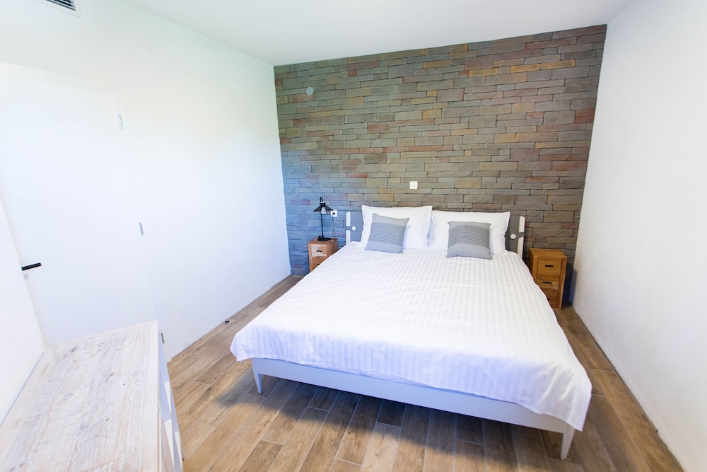 Standard Double Room - Photo 1