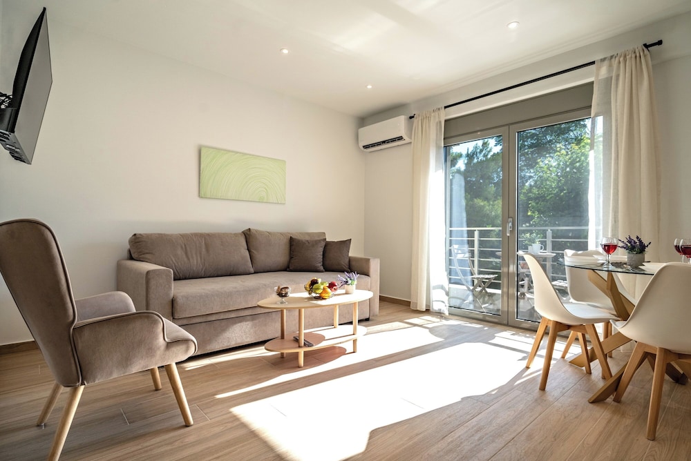 Arte 80 Standard Apartment - i2