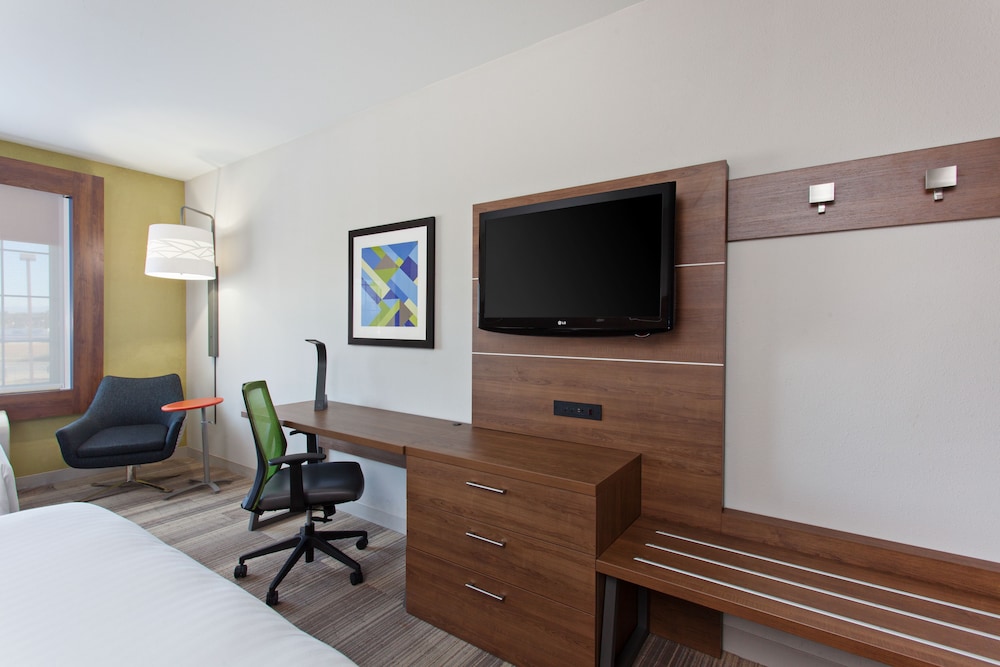 Suite, Multiple Beds - Photo 1