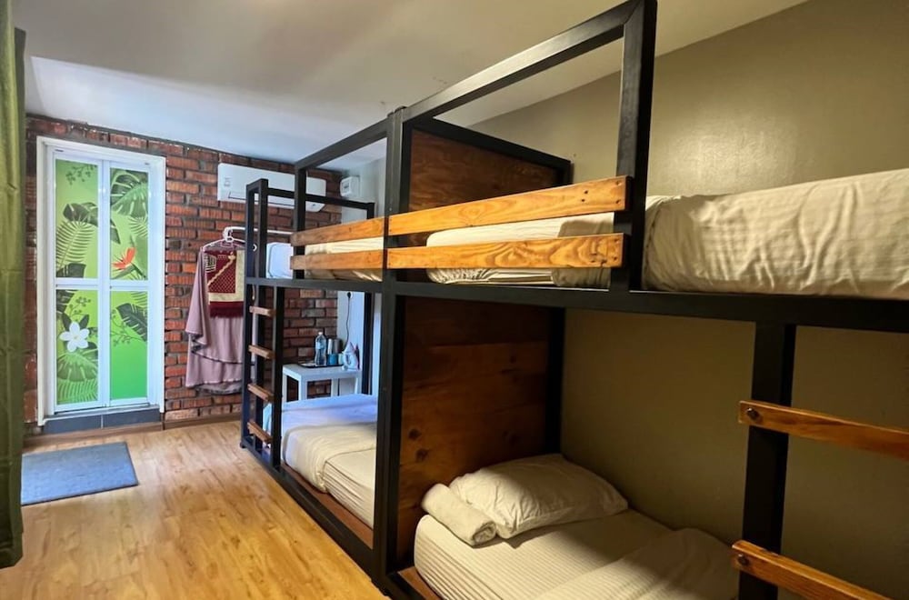 Quadruple Room - Photo 4