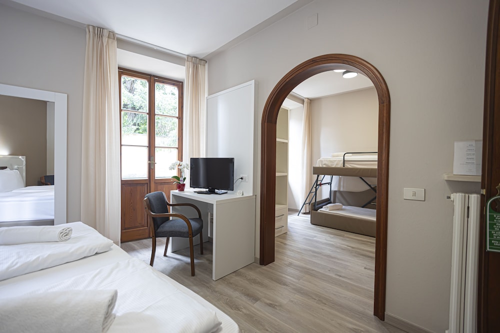 Standard Quadruple Room photo 3