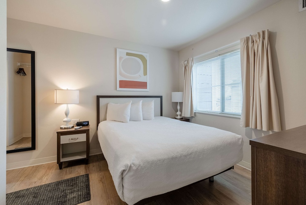 Suite, 2 Bedrooms photo 2
