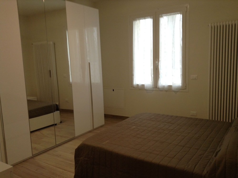 Apartment, 2 Bedrooms, Patio, Garden Area photo 1