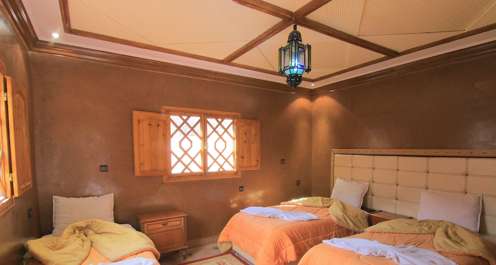 Panoramic Triple Room photo 2