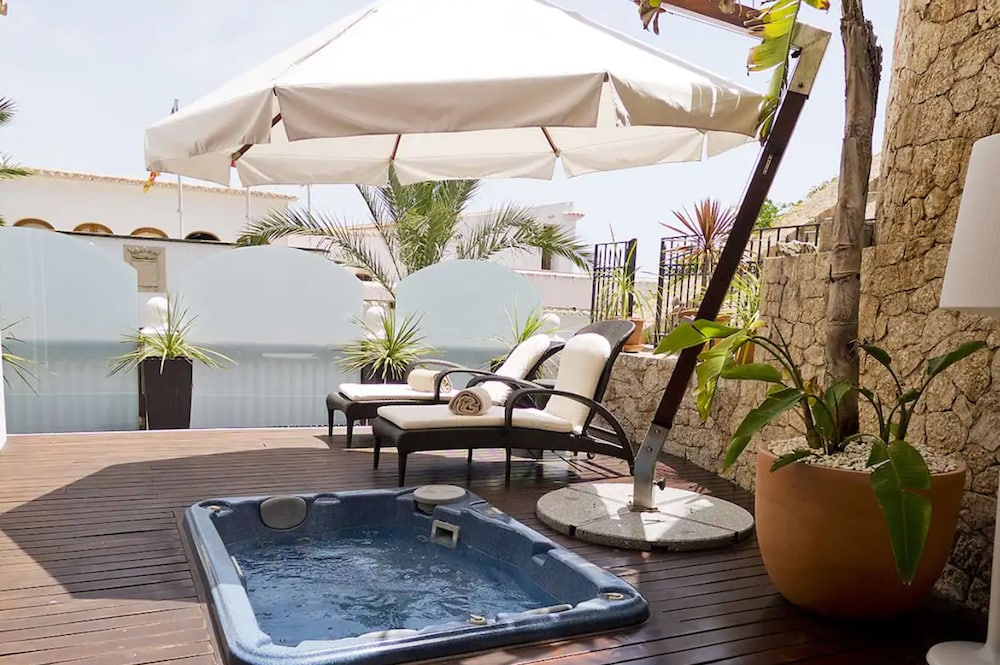 Grand Suite, Terrace, Partial Sea View Grand Suite, Terrace, Partial Sea View