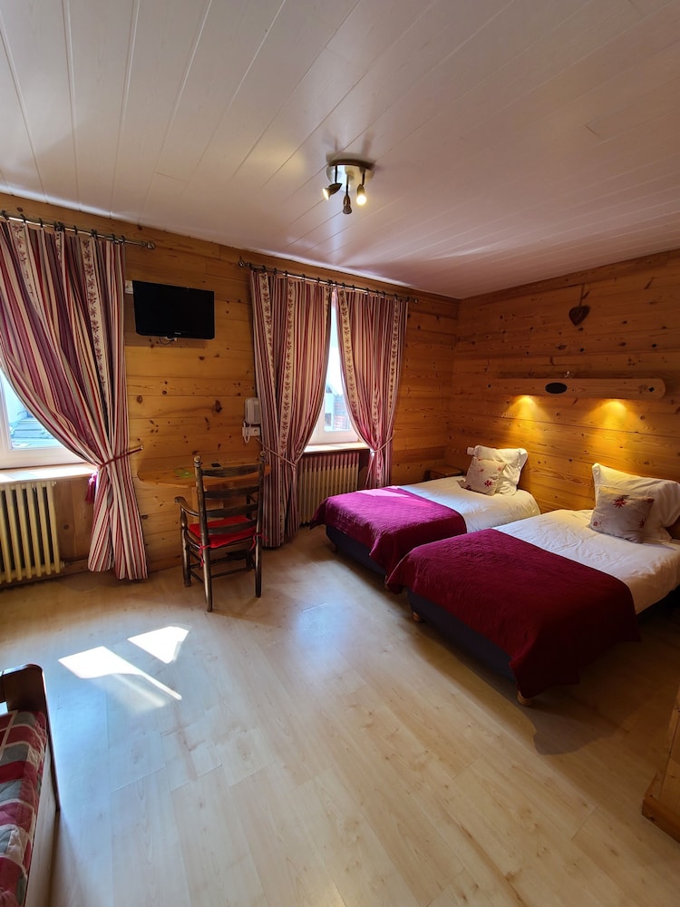 Superior Twin Room photo 3