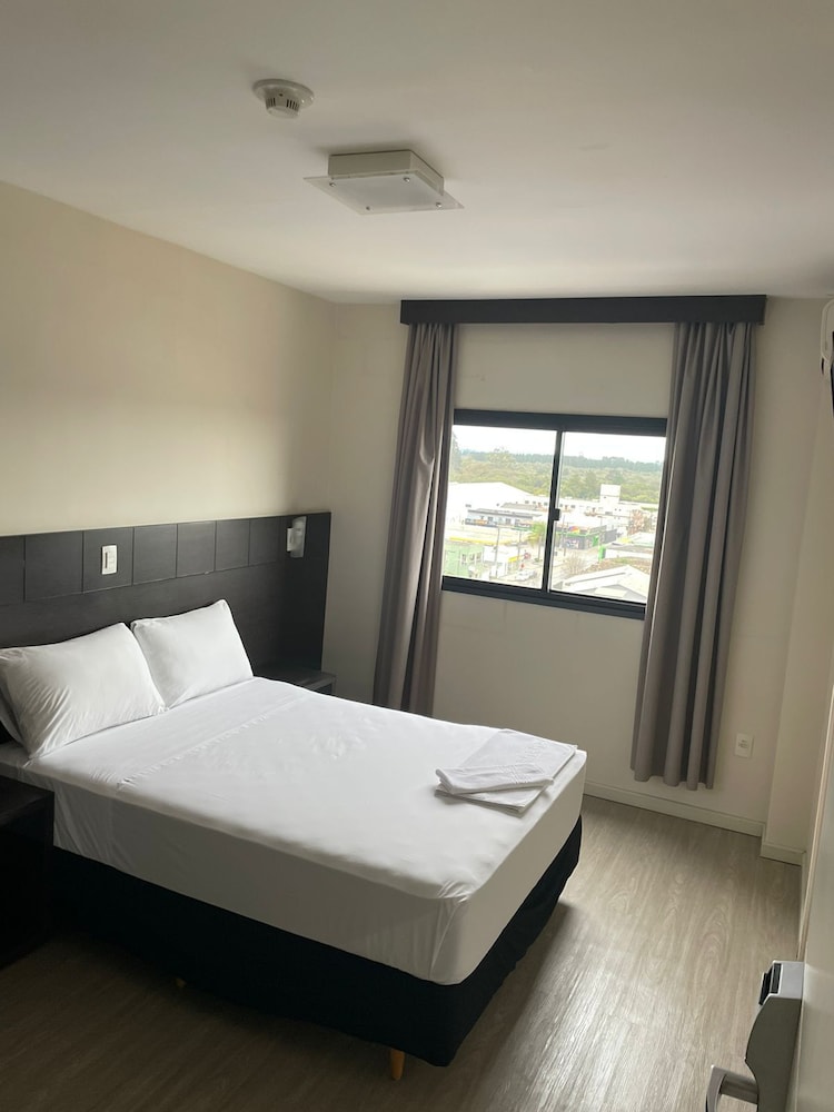 Standard Room photo 2