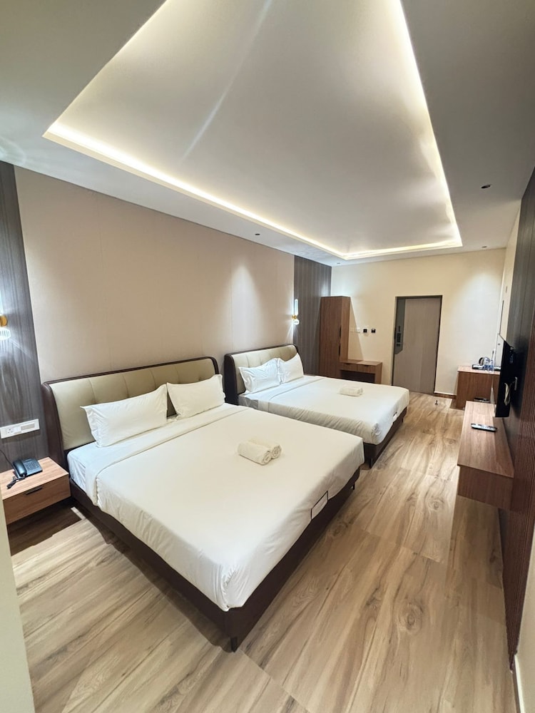 Luxury Suite photo 3