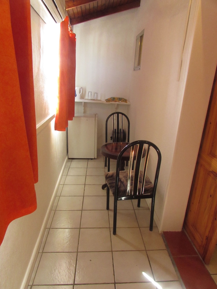 Standard Room photo 3