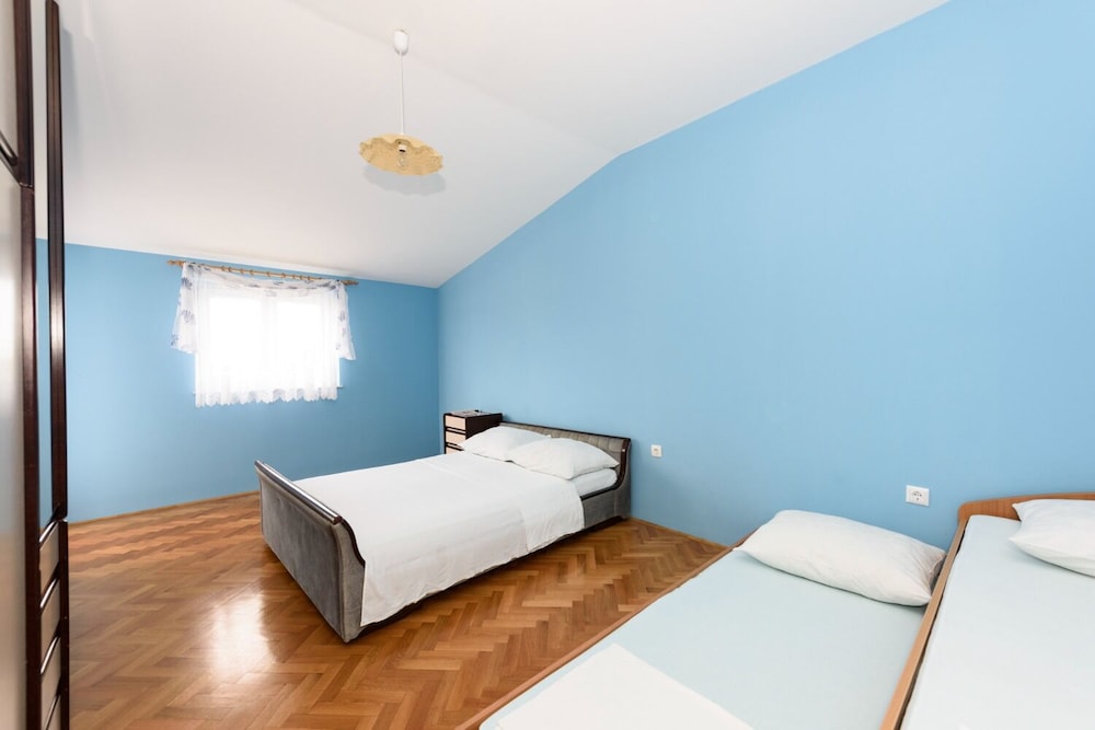 Apartment (Vese - 100 m from beach - A3(5+3)) photo 3