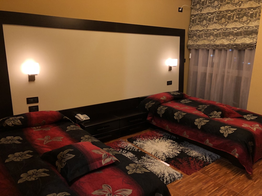 Standard Twin Room, 2 Twin Beds, Balcony photo 3