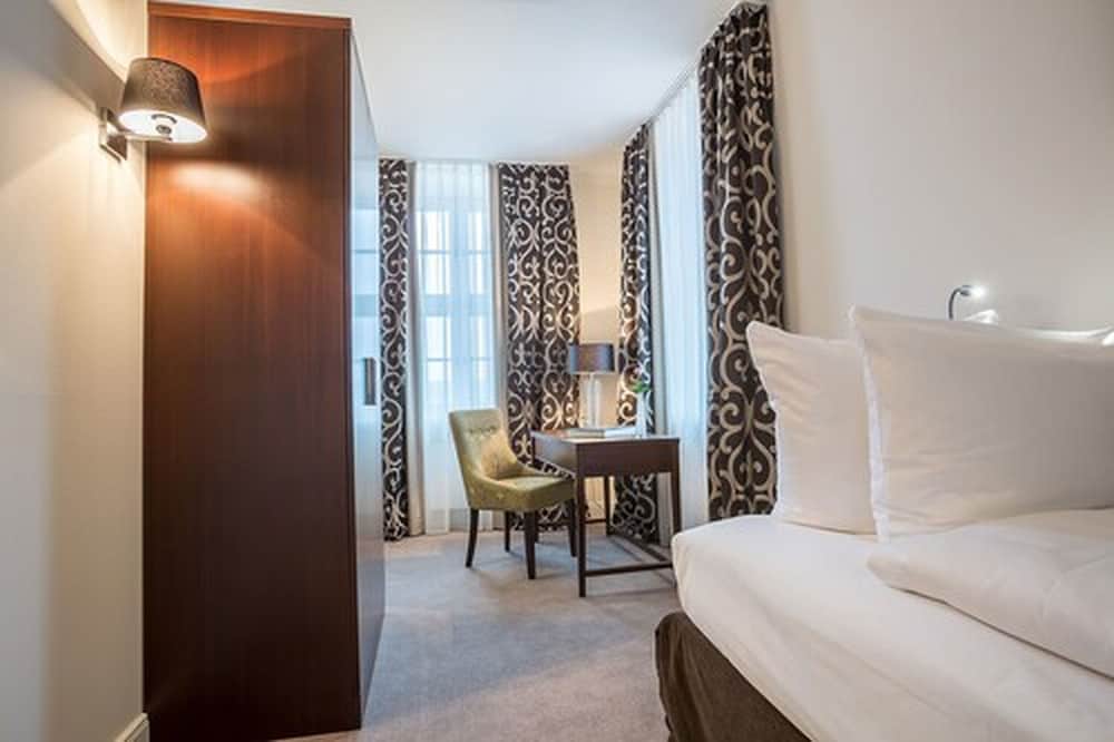 Suite, 2 Bedrooms photo 2