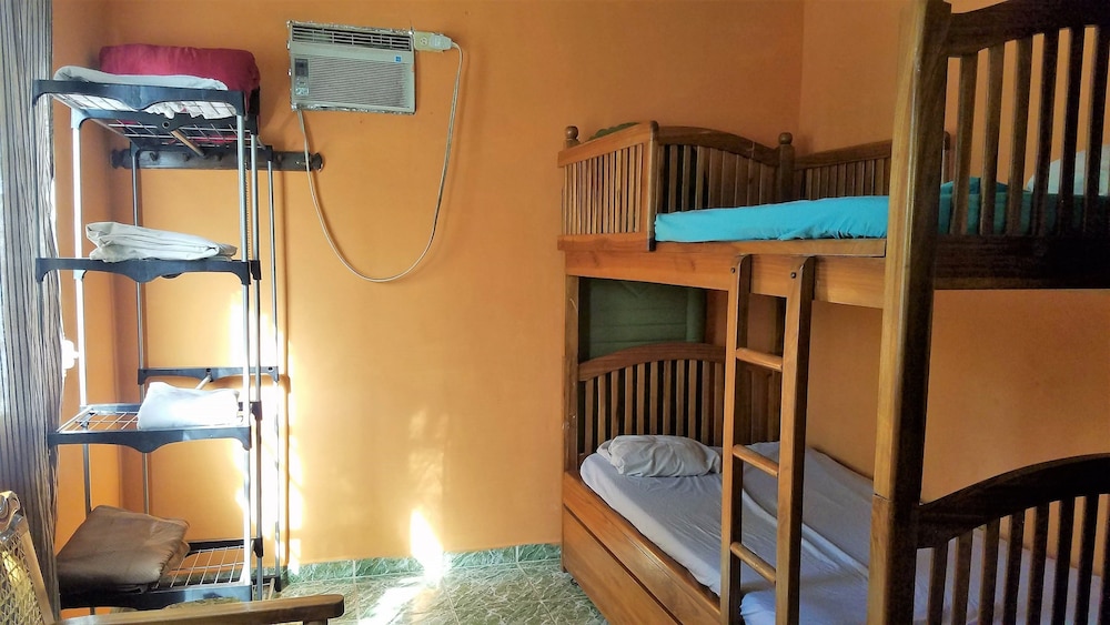 Family House, Multiple Beds, Smoking photo 3