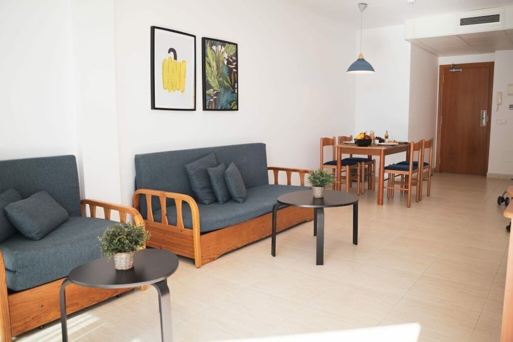 Family Apartment, Annex Building