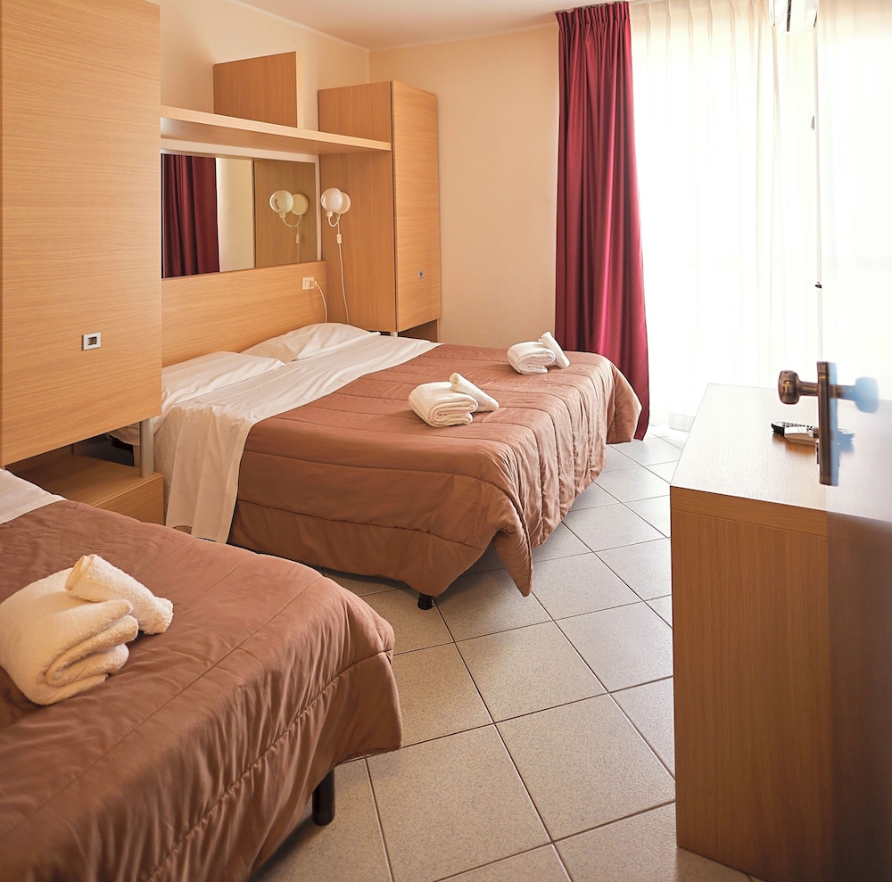 Triple Room photo 1