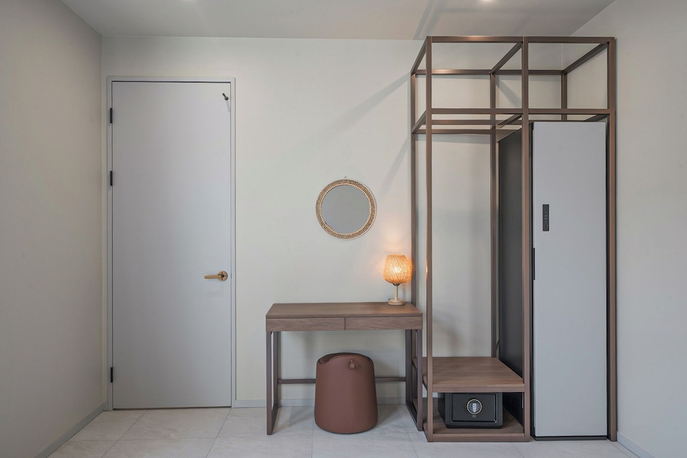 Signature Room, Multiple Beds, Sauna, City View