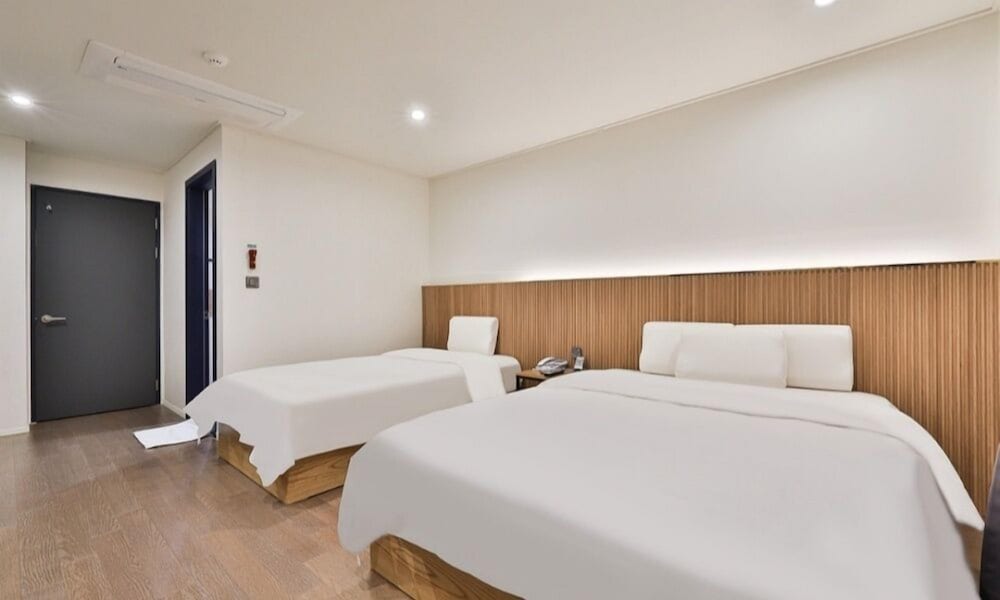 Deluxe Twin Room - Photo 4