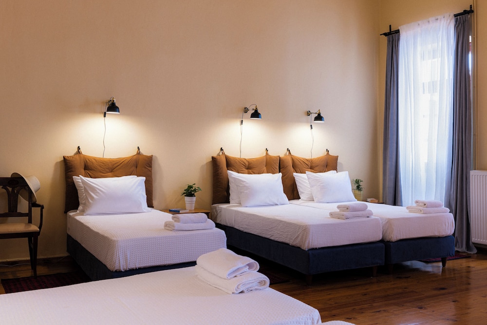 Comfort Room, 1 Bedroom, Private Bathroom (Room 1 | Epocha)