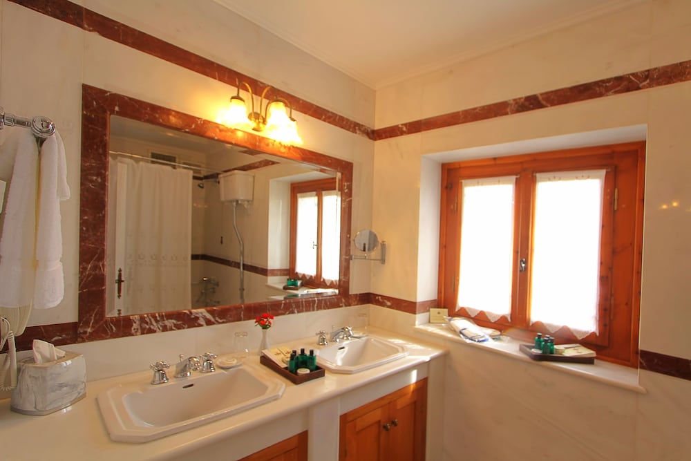 Suite, 1 Bedroom photo 2