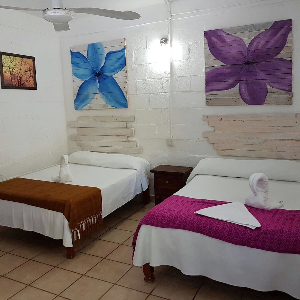 Love Triple Room