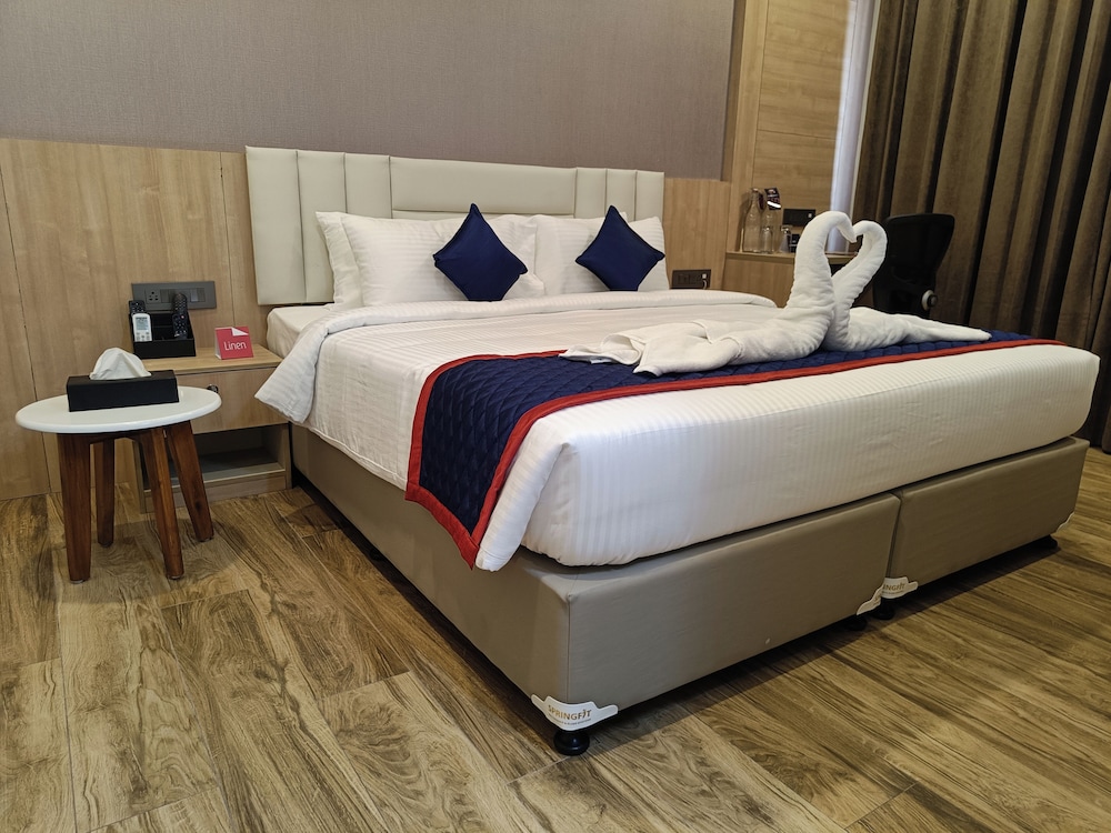 Standard Twin Room - Photo 5
