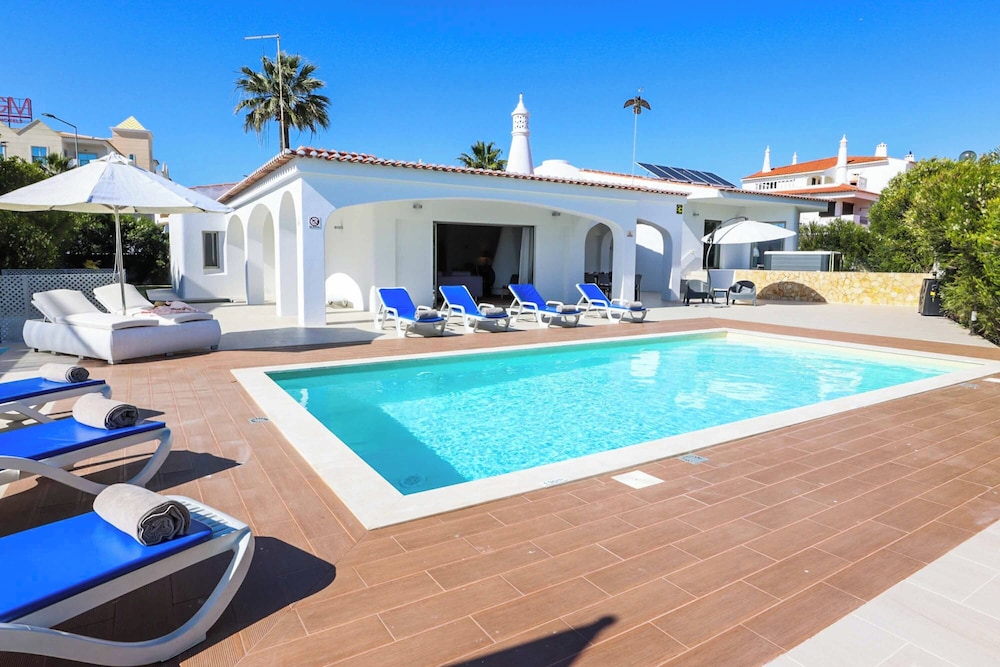 Villa (5 Bedrooms)