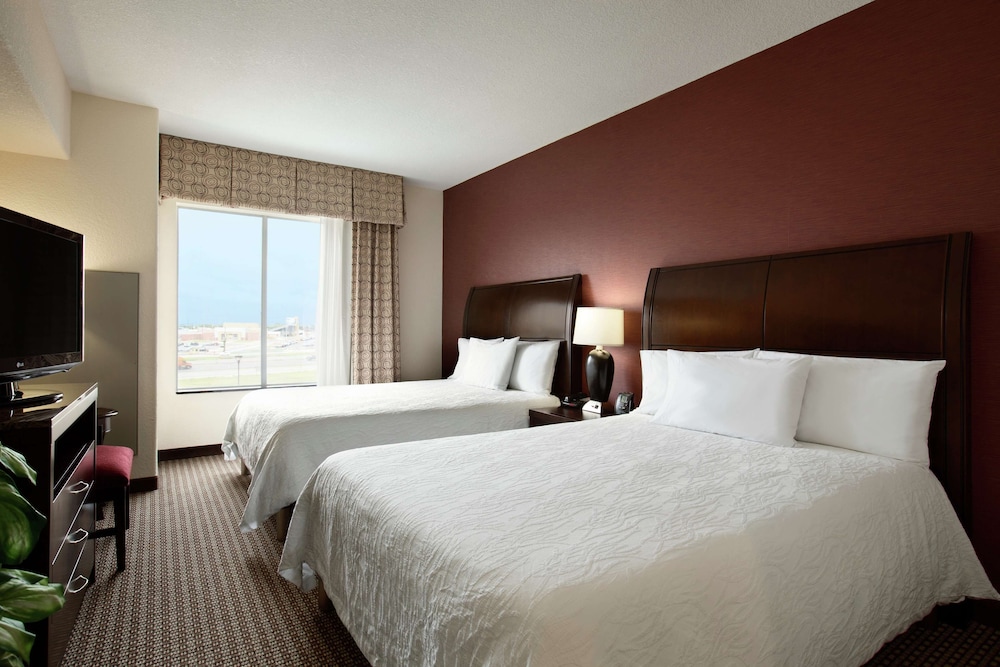 Junior Suite, Accessible - Photo 3