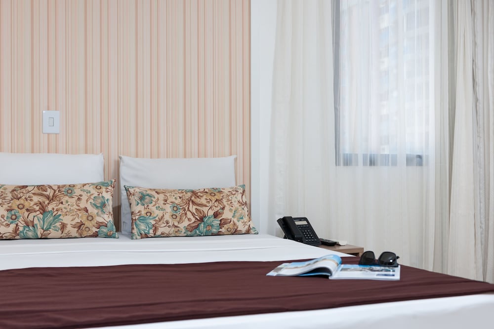 Superior Room, 1 Queen Bed with Sofa bed, Mobility Accessible photo 2