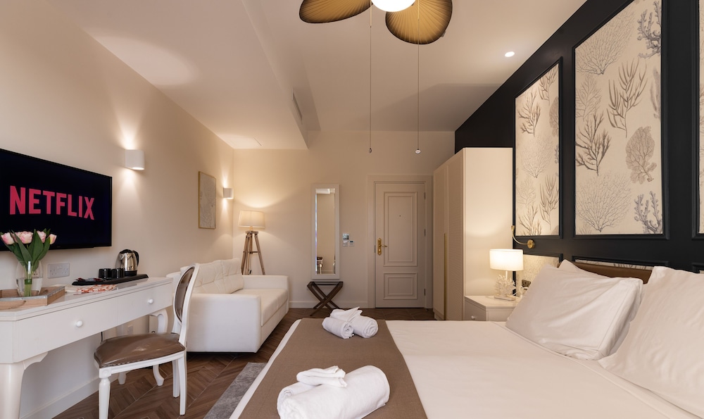 Deluxe Family Room, Balcony, Sea View