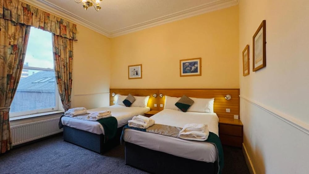 Deluxe Suite, 2 Double Beds