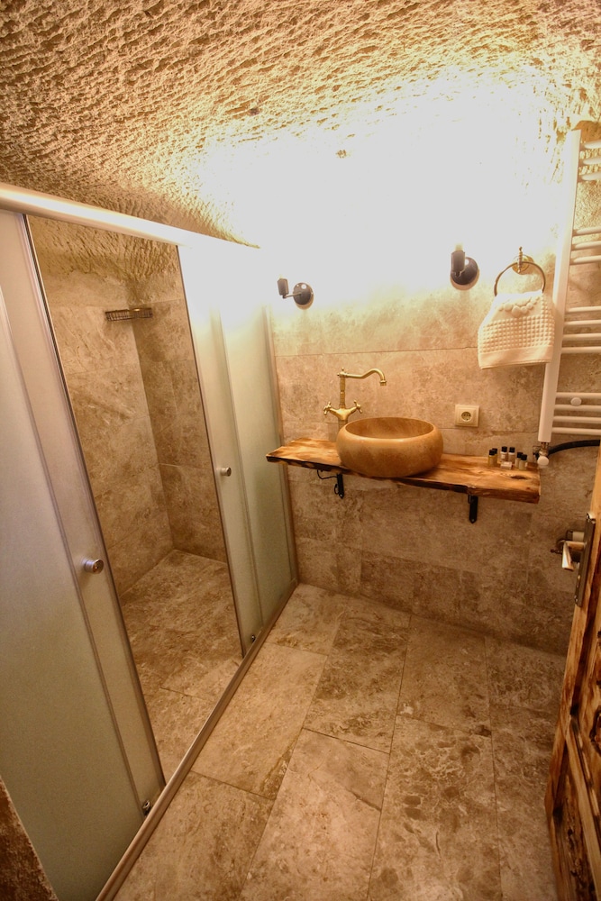 Honeymoon Room (Alesta) - Photo 26
