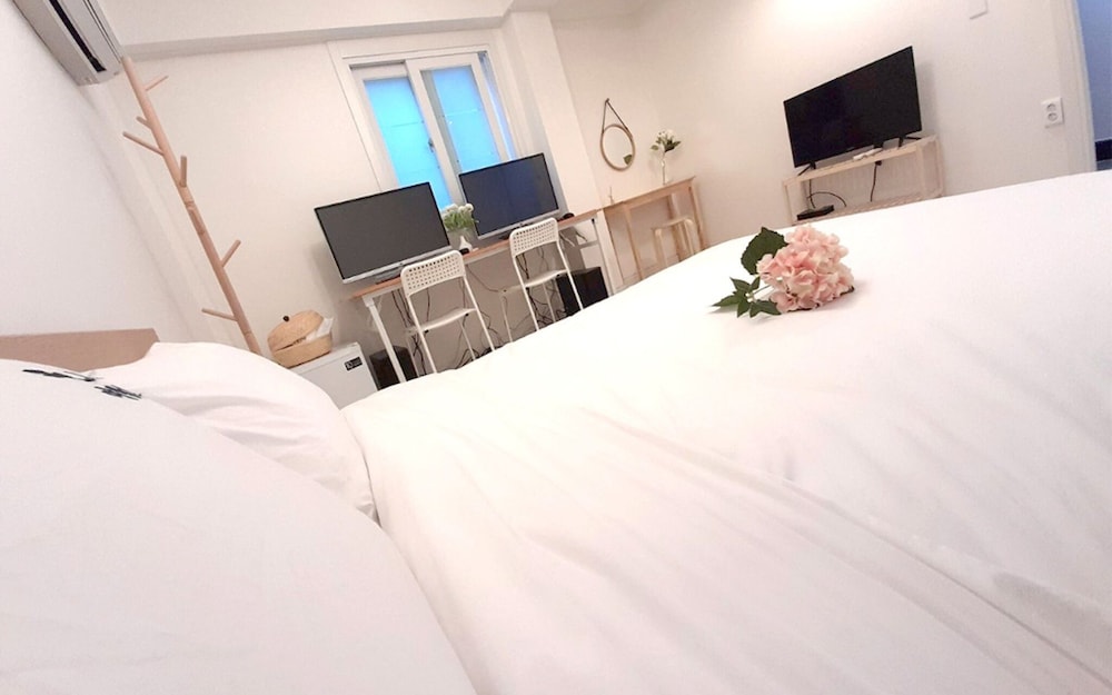 Room (Double Room 303)