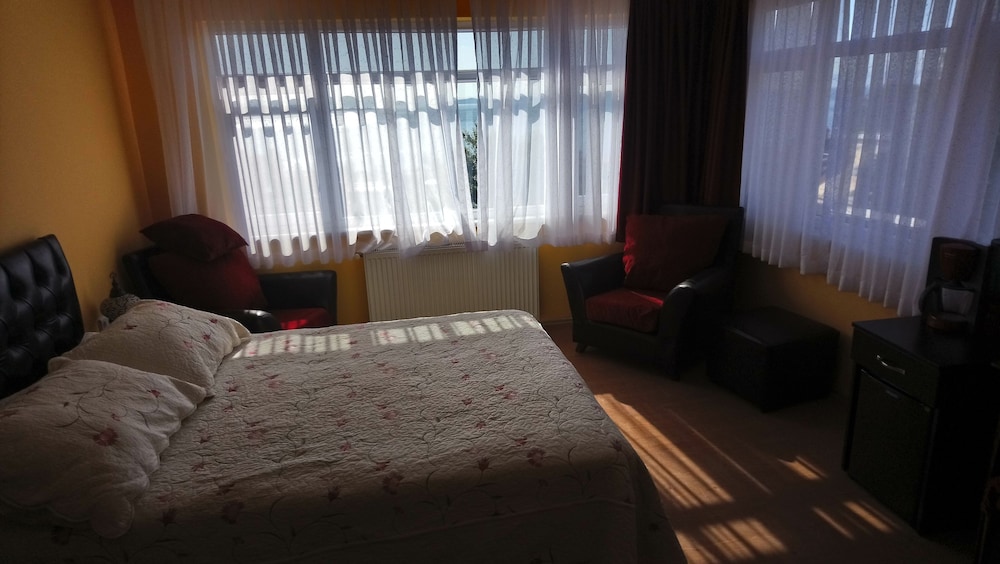 Suite, Sea View (On the 4th Floor, No Elevator) photo 1