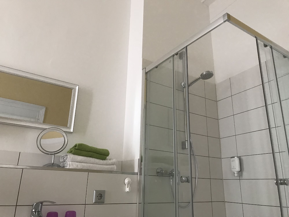 Classic Triple Room, Ensuite - Photo 2