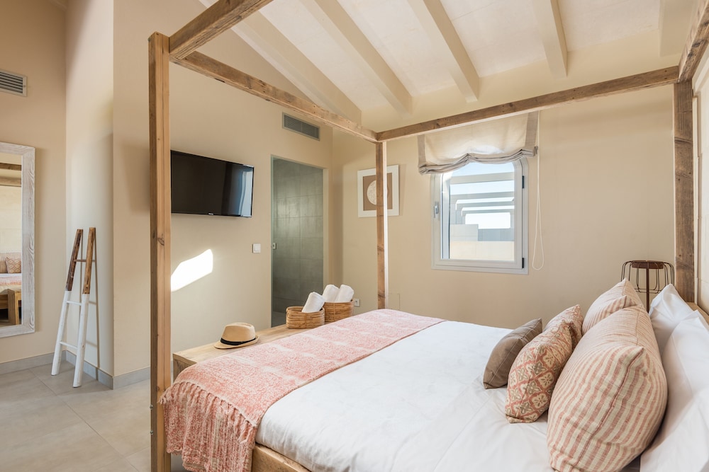 Deluxe Suite, Terrace photo 3