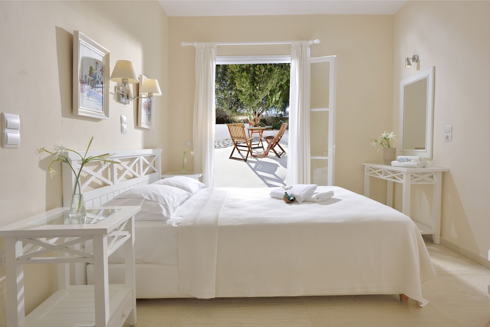 Cozy Double or Twin Room with Terrace photo 1