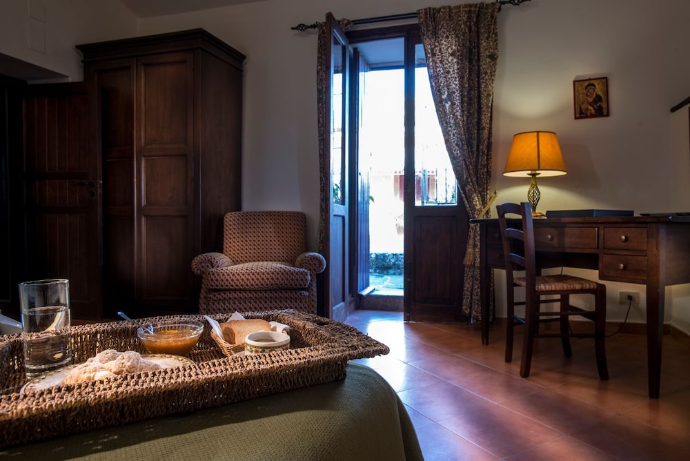 Superior Double or Twin Room photo 1