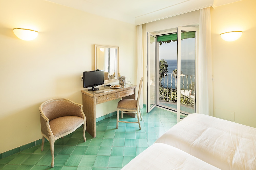 Comfort Double Room, Sea View photo 3