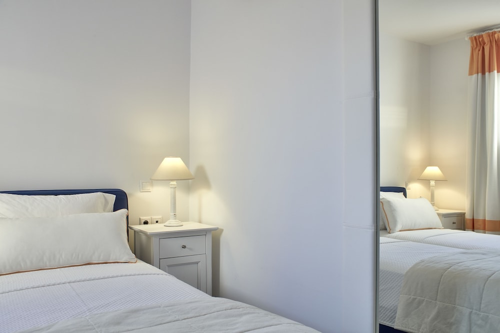 Suite, Jetted Tub, Sea View (Archipelagos) photo 2