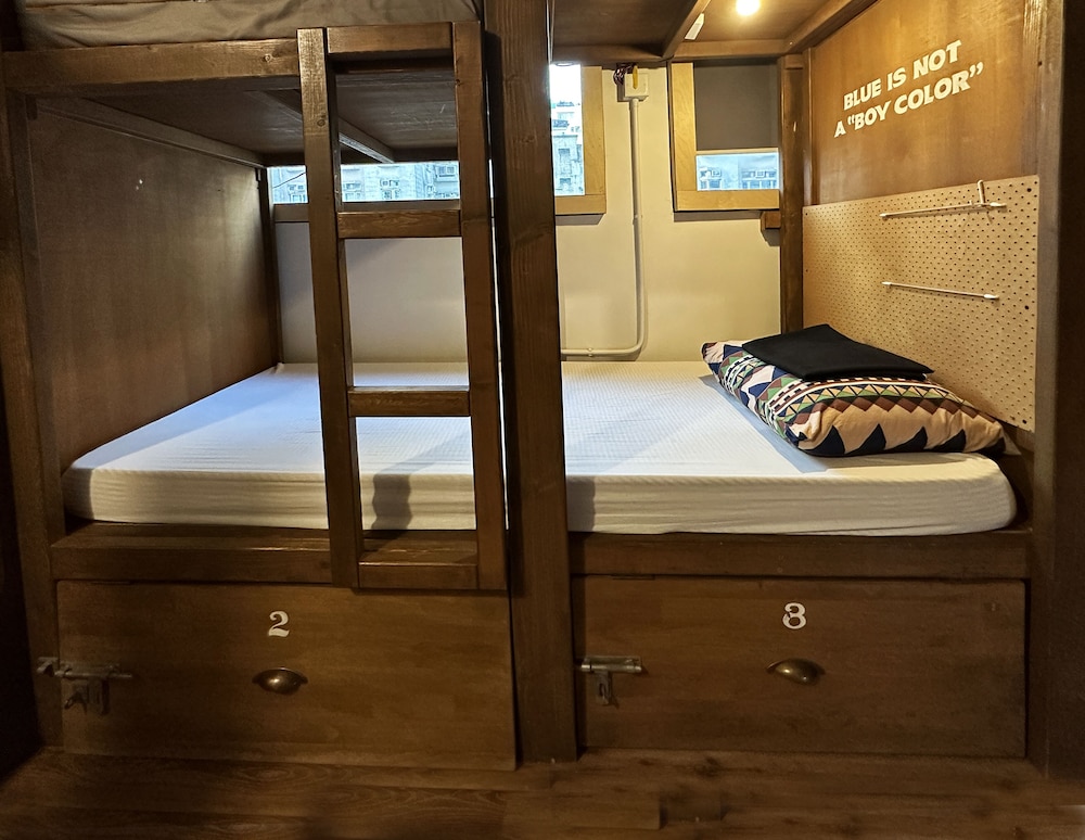 Design Shared Dormitory (Female Only) photo 2