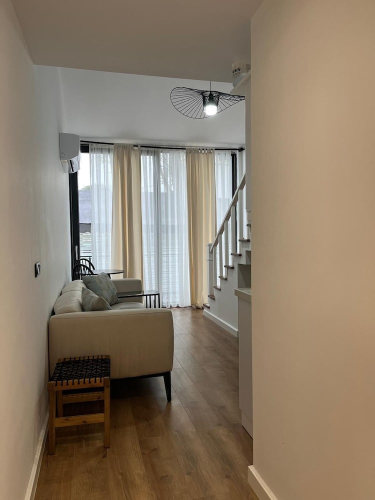 Business Room, Balcony, Garden View photo 2