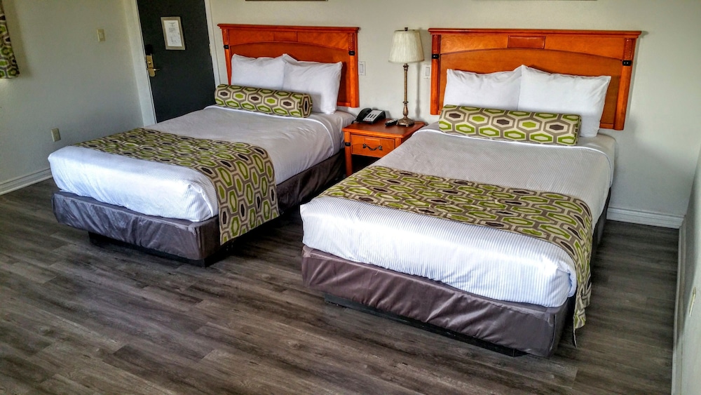 Deluxe Room, 2 Double Beds