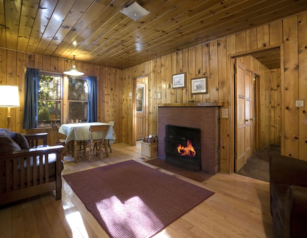 Rustic 1 Bedroom